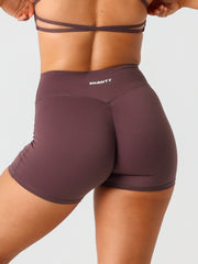 Base 4" Scrunch Shorts#colour_chestnut