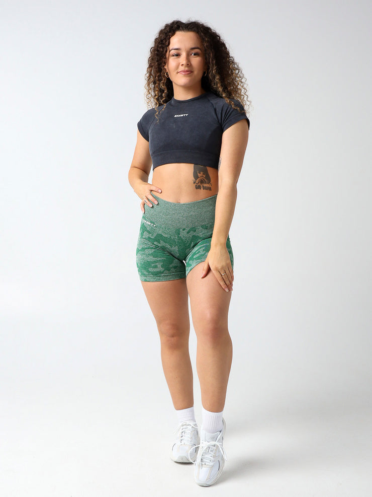 Seamless Mid-length Camo Shorts